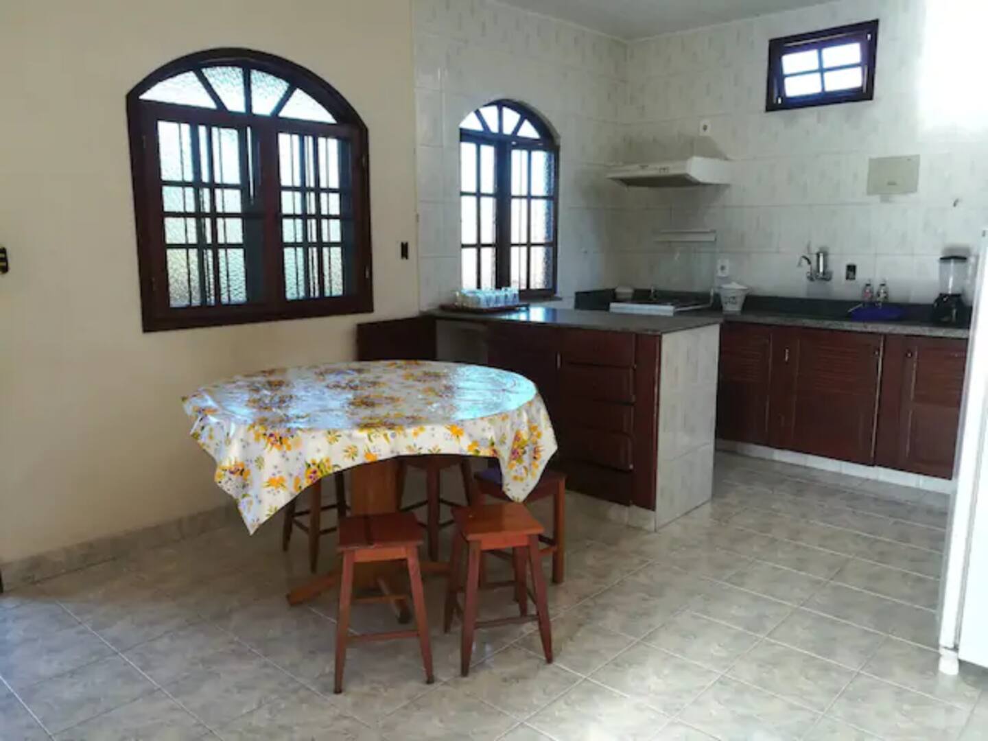 Guanabara/Castelhanos 3 quartos - 2º andar - Imagem 4